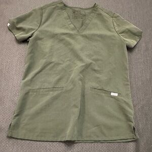 Figs 2 pocket scrub top. Size small